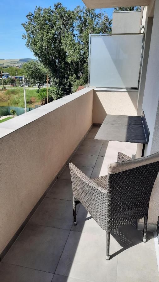 Târgu-Mureş New Grey Residence Apartament מראה חיצוני תמונה